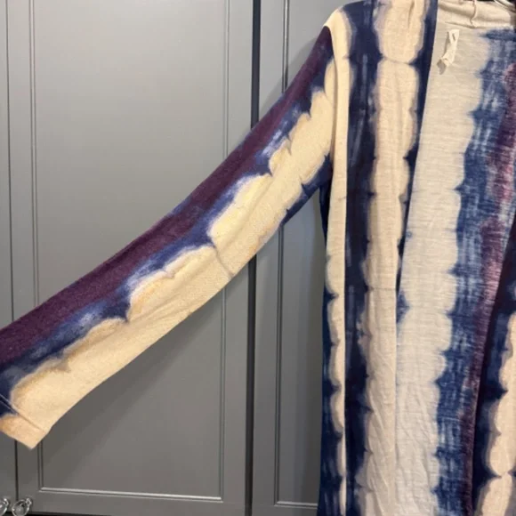 Johnny Was cardigan sweater, size L - Picture 3 of 11